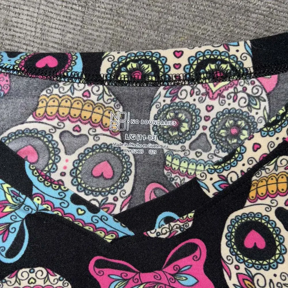 No Boundaries Juniors Halloween Sugar Skulls Long Sleeve T-Shirt - Picture 4 of 4